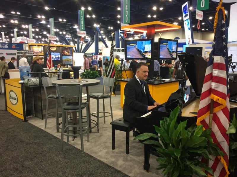 20 x 20 trade show booth piano bar